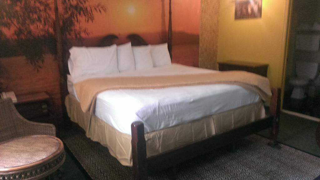 Naugatuck Motor Lodge Bilik gambar